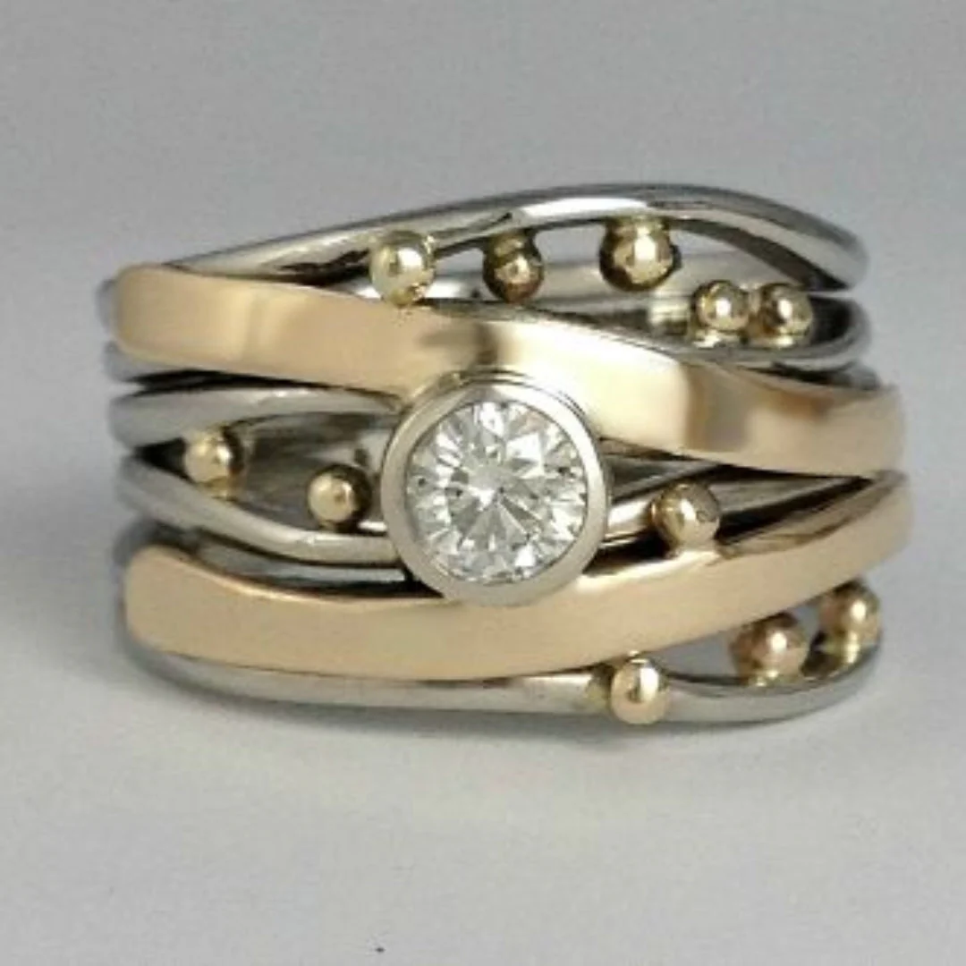 Royal - Anel Vintage com Zircônias