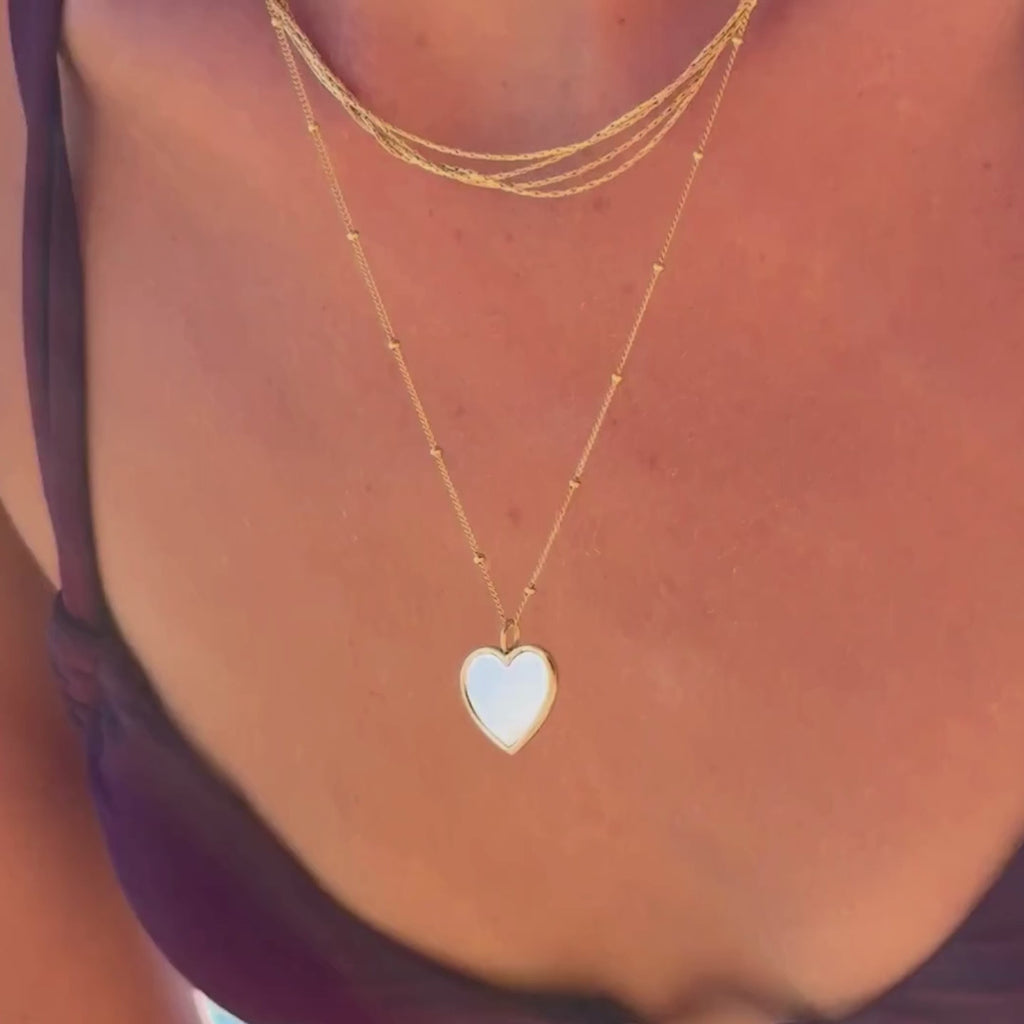 Colar Love